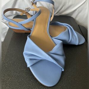 Capri Twist Nappa Wedge Sandals in Periwinkle Size 7 Womens